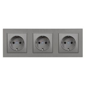 Nova III földelt dugalj  szürke szálcsiszolt kerettel